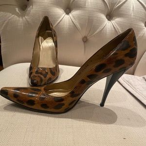 Leopard Print Size 9 Stuart Weitzman Heels
